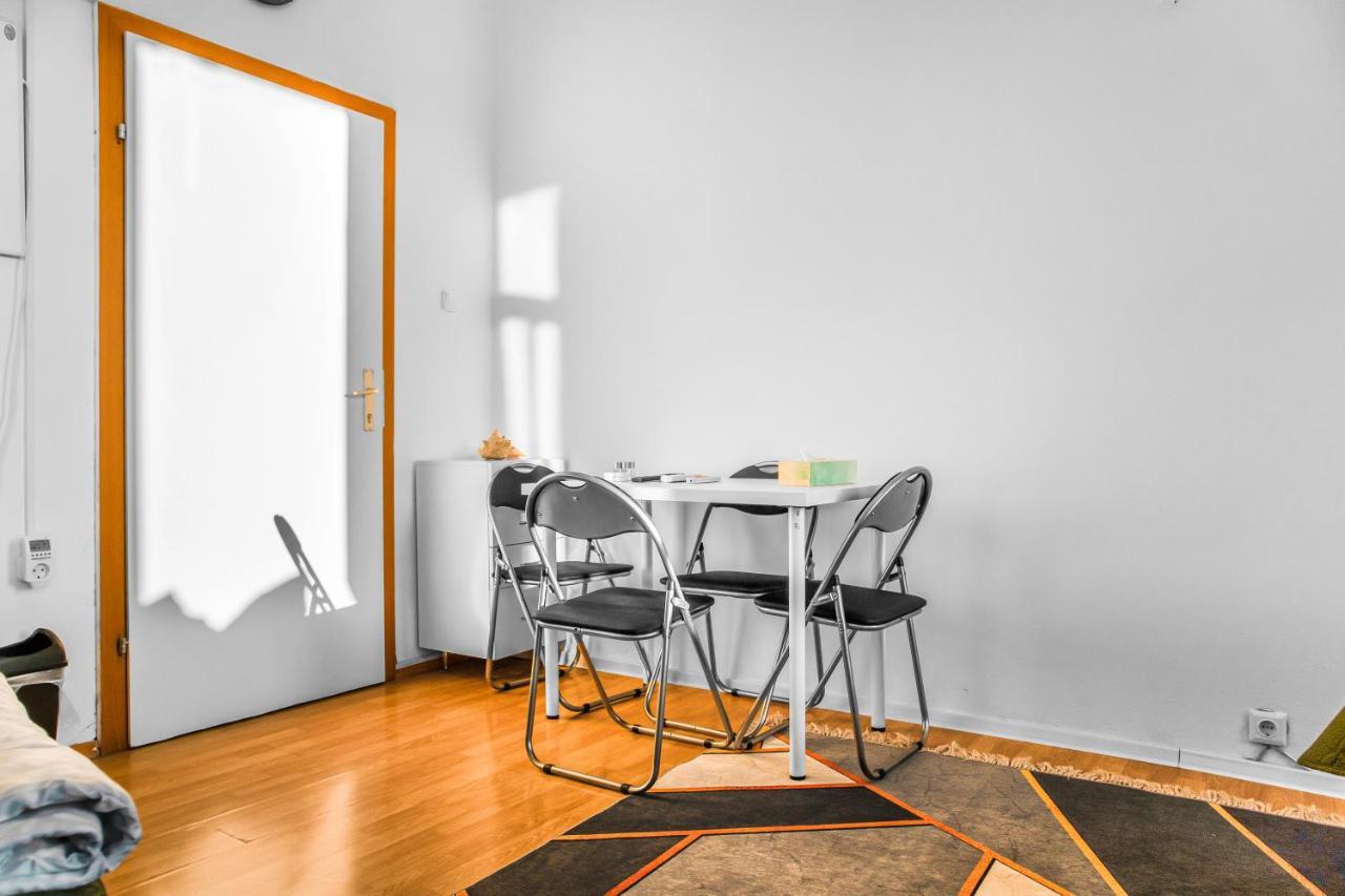 Joyful 2Br Shared Apt Near Millenium Tower & Danube River Wien Ngoại thất bức ảnh