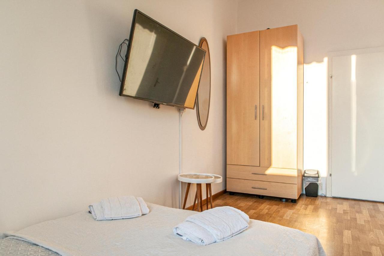 Joyful 2Br Shared Apt Near Millenium Tower & Danube River Wien Ngoại thất bức ảnh
