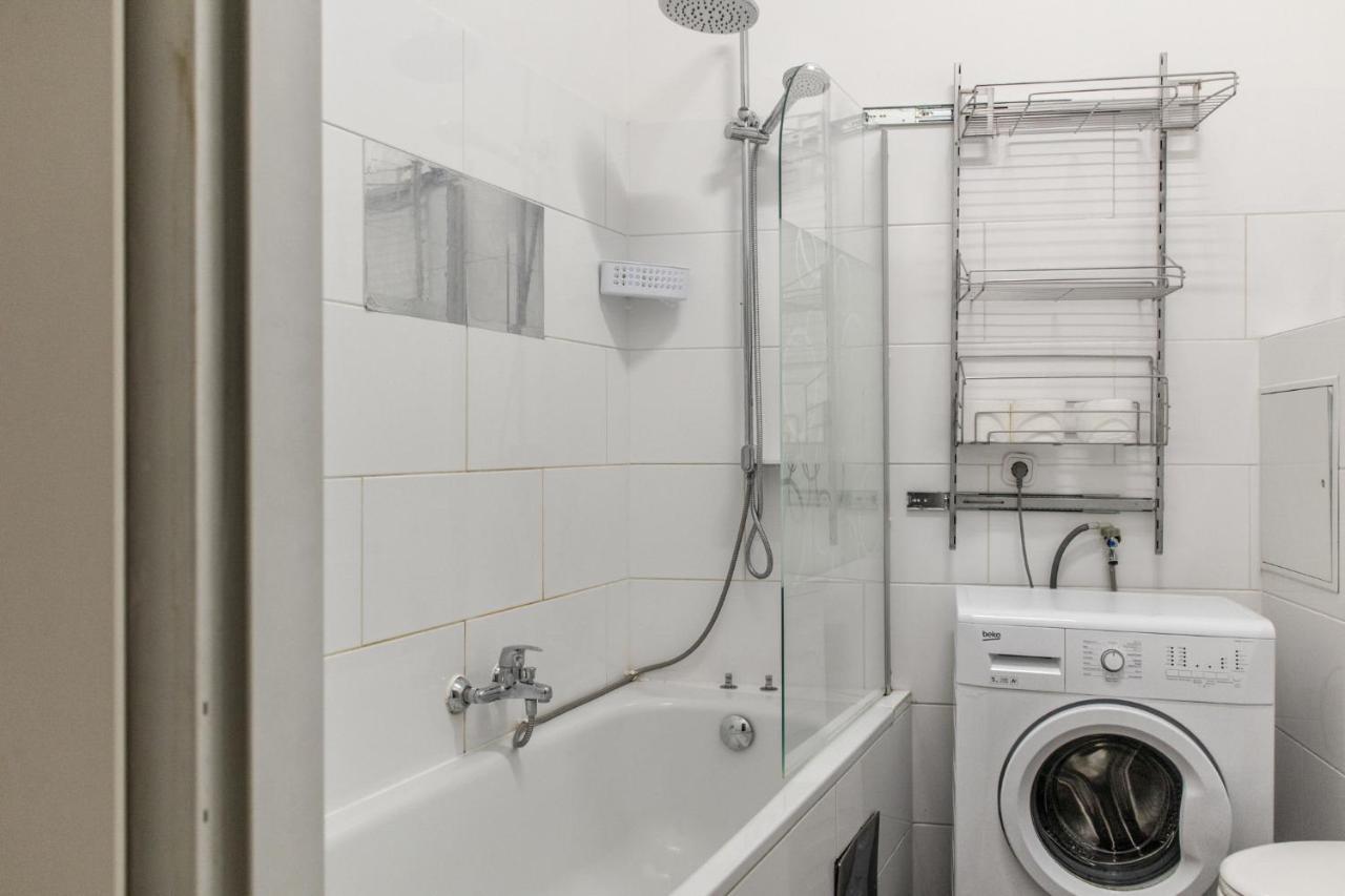 Joyful 2Br Shared Apt Near Millenium Tower & Danube River Wien Ngoại thất bức ảnh